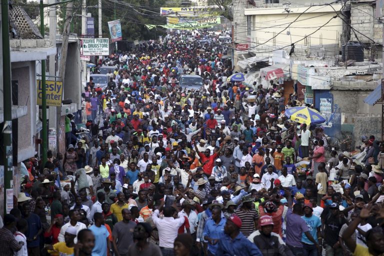 Read more about the article Haiti – Movimentos elaboram petição aos chefes de Estado da IV Celac sobre situação haitiana