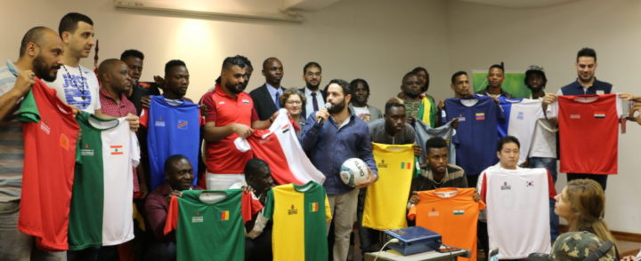 Read more about the article Com linguagem universal, Copa dos Refugiados começa em SP