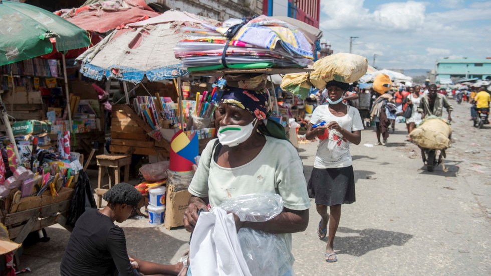 Apicultura ajuda na recuperação econômica no Haiti