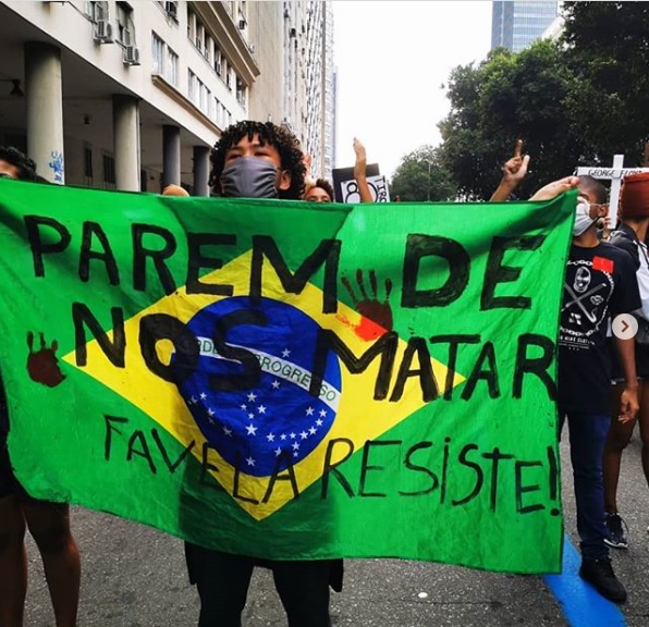Protesto das comunidades no Rio de Janeiro. Foto: Daiene Mendes