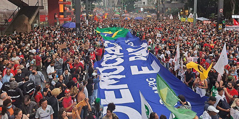 Read more about the article “Sem anistia”: Manifestação pela democracia e contra ataque bolsonarista reúne milhares