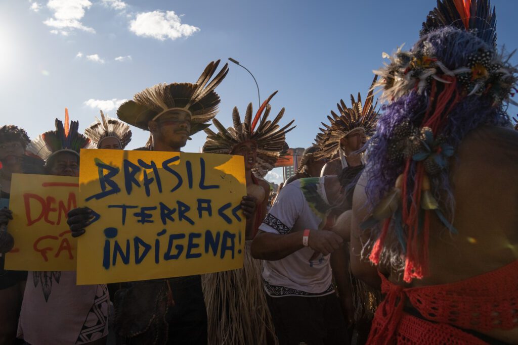 Read more about the article O presidente Lula, a AGU e o direito dos povos indígenas à terra