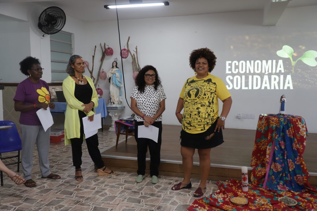 Read more about the article Ação Mulheres realiza oficina formativa com grupos produtivos 