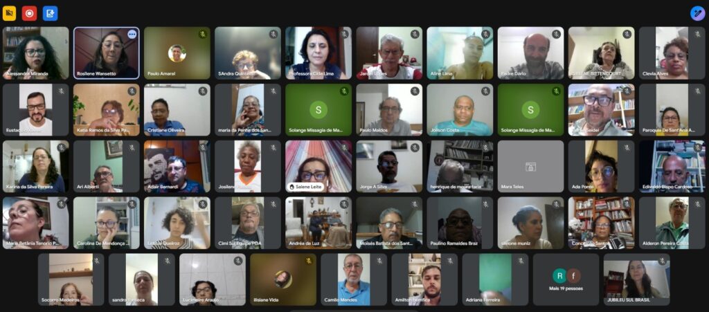 Foto mostrando a tela da reunião virtual com as dezenas de participantes do encontro sobre o plebiscito popular 2025